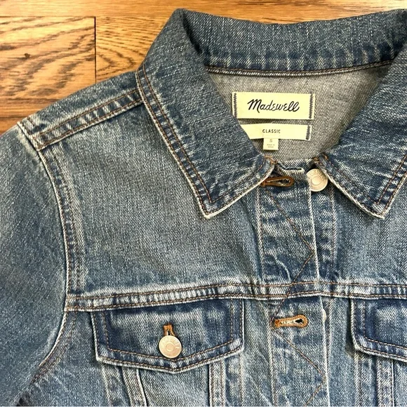 Madewell Denim Jacket Size Small Jean Jacket Classic Fit - Picture 3 of 9